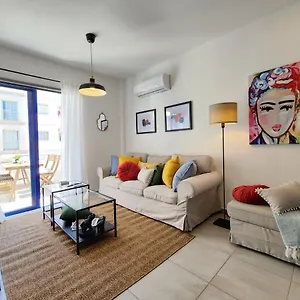  Apartment Frida's Cozy Two Bedroom Cyprus